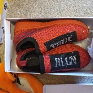 Gym shoes